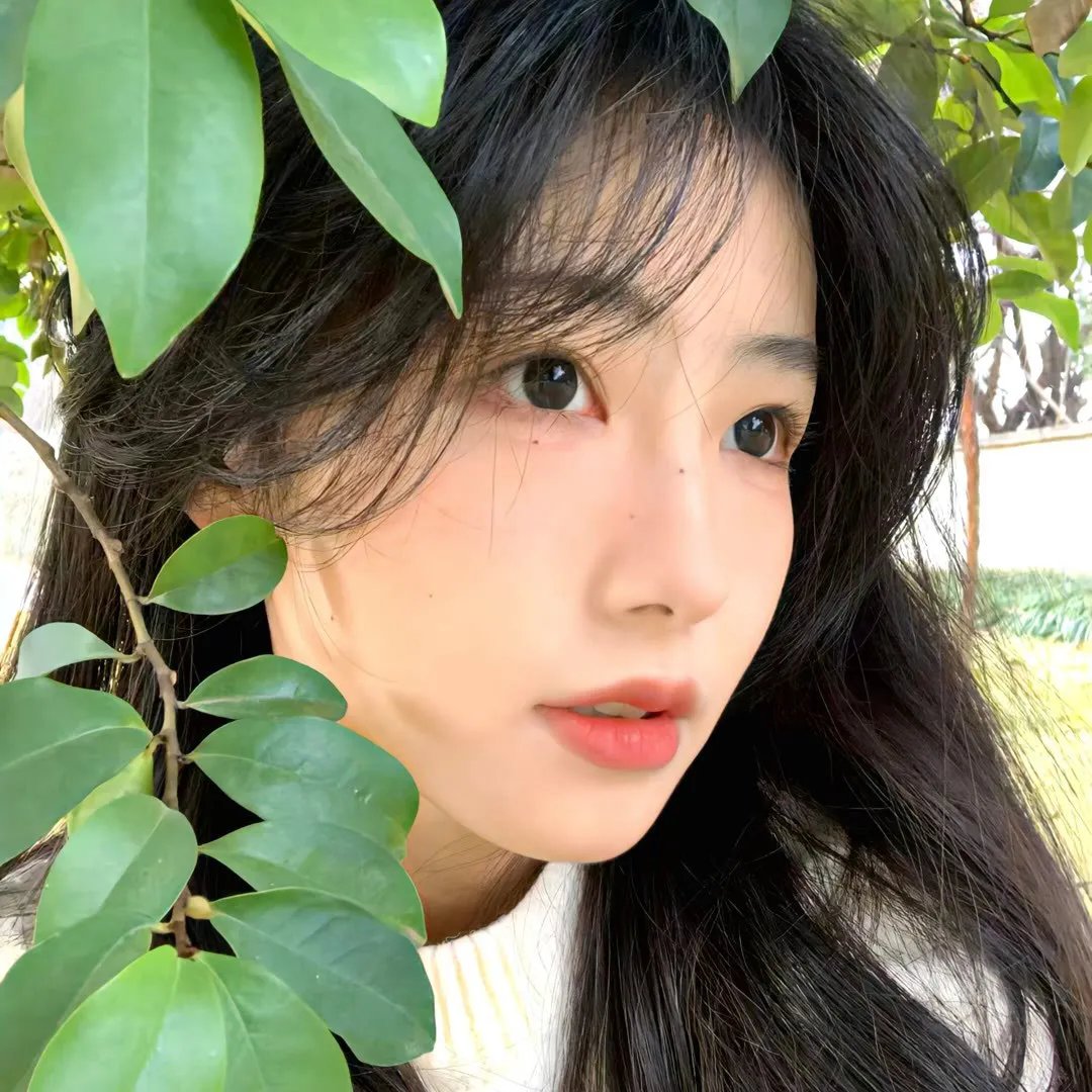 攀岩女孩儿